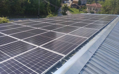 ЕНЕРГО-ПРО Енергийни услуги завърши фотоволтаична електроцентрала за свой клиент в тревненския град Плачковци
